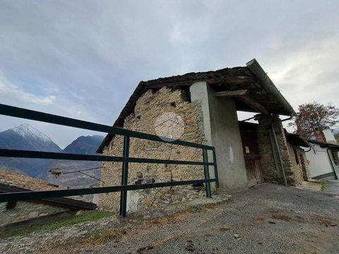 Casale/cascina in Frazione Ferrero, s.n.c, Canischio