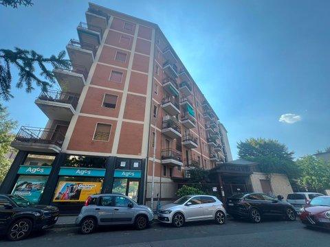 Trilocale in Via Umberto Biancamano, 1, Triante, Monza