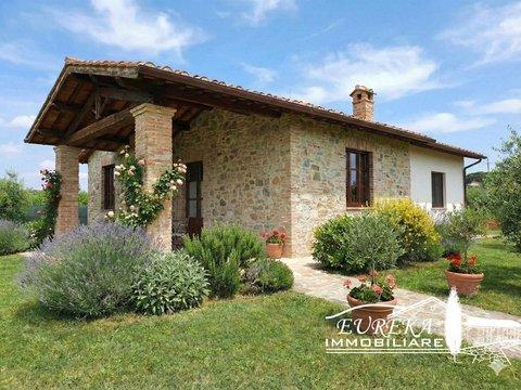 Casa indipendente in Località Carraia, Sanfatucchio - Pucciarelli, Castiglione del Lago