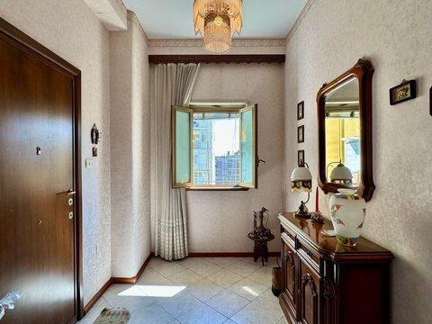 Trilocale in Via Salemi, Libertà-Stazione, Catania