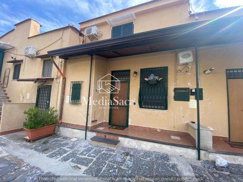 Monolocale in Via Cegnacolo, 4, Ercolano