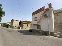 Appartamento su due piani in Via Eugenio Montale, 2, Davoli