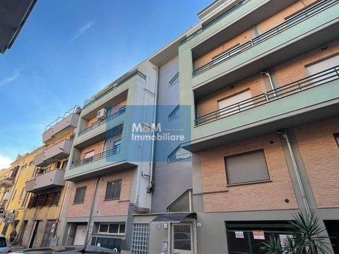 Trilocale in Via XXIV Maggio, 61, Centro, Nettuno
