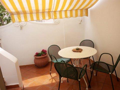 Trilocale in Traversa Croce, Capri