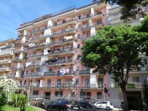 Trilocale in Via Nabucco, 62, Pianura, Napoli