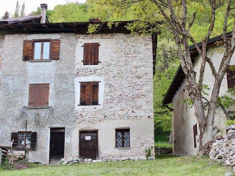 Casa rurale in Località Figliezzi, Castello Tesino