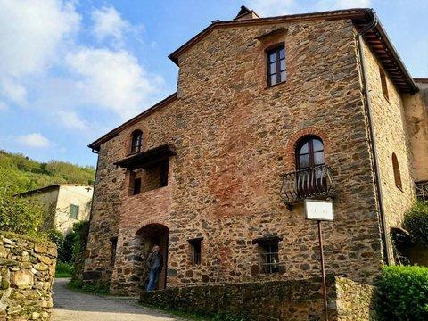 Casale/cascina in Via Caprile di Sopra, 56011, Calci