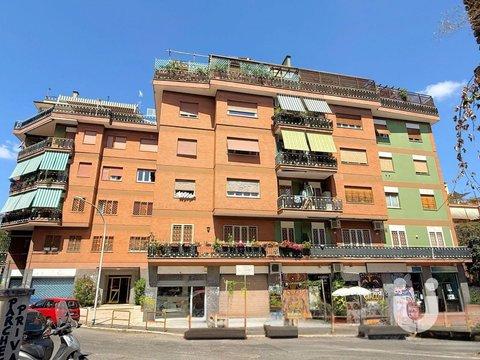Trilocale in Via delle Sette Chiese, Garbatella, Roma