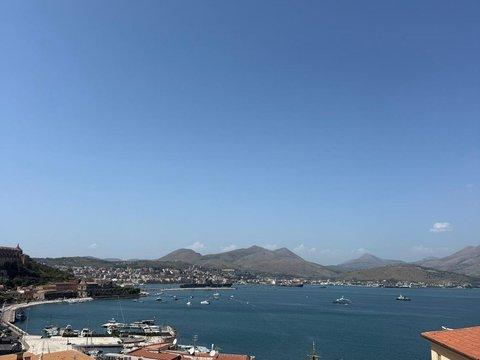 Appartamento su due piani in Via Ladislao, 1, Gaeta