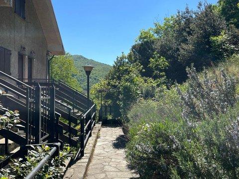 Trilocale in Via Borlasca, 39, Isola del Cantone