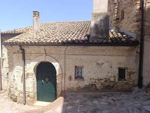 Casa indipendente in Via Giordano Bruno, 4, Rocca Imperiale
