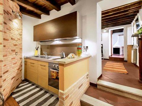 Bilocale in Via dei Giubbonari, 97 a, Campo de' Fiori, Roma
