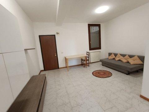 Bilocale in Via Provinciale, 22, Dalmine