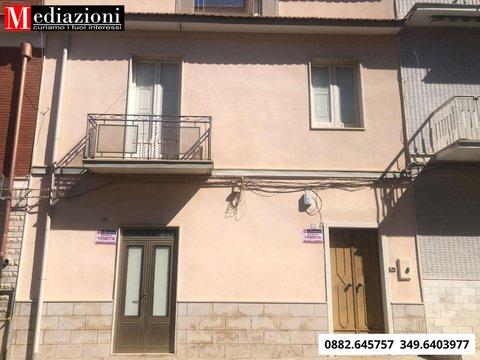 Casa indipendente in Via Eugenio Curiel s.n.c, Apricena