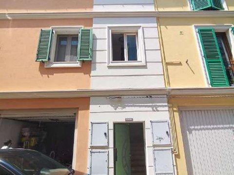 Casa indipendente in Via Giuseppe Garibaldi, 36, Potenza Picena