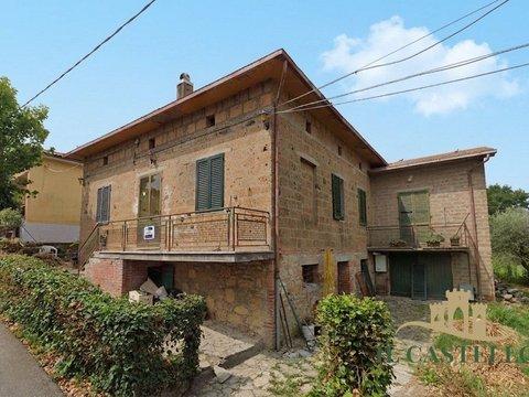 Casa indipendente in Via dei Partigiani, Villastrada, Castiglione del Lago