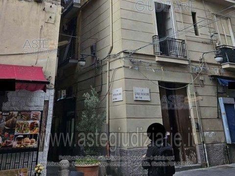 Bilocale in Vico Strettola Agli Orefici, 19, Mercato-Pendino, Napoli