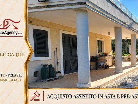 Villetta a schiera in Strada Provinciale 26, 26, Zona Centrale, Francavilla Fontana