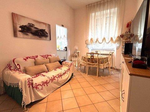 Appartamento in Via Antonio Fratti, 59, Centro Storico, Viareggio