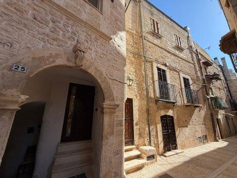Casa indipendente in Via Larosa, 27, Bitetto
