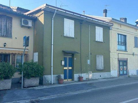 Appartamento su due piani in Strada Montanara, 316, Gaione - Zona Campus, Parma