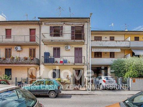 Appartamento su due piani in Via Isonzo, 29, Chiesanuova, Prato
