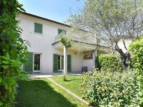 Villetta a schiera a Centro, Sarzana