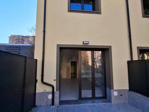 Villetta a schiera in Via Padova, 236, Crescenzago, Milano