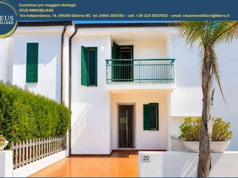 Casa indipendente in Località rinazzo s.n.c, Nicotera