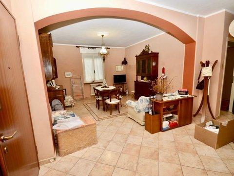 Appartamento in Viale Indipendenza s.n.c, Canelli