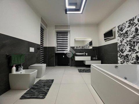 Appartamento in Via Cavour, 46, Orbassano