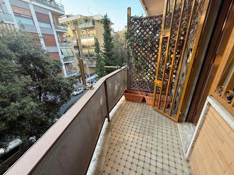 Trilocale a Ardeatino, Roma