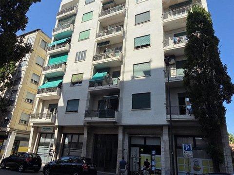Trilocale in Corso del Popolo, 71, Centro Storico, Rovigo