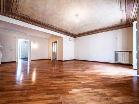 Appartamento in Via San Quintino, Centro, Torino