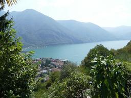 Villetta bifamiliare in Via Palo, 12, Porlezza