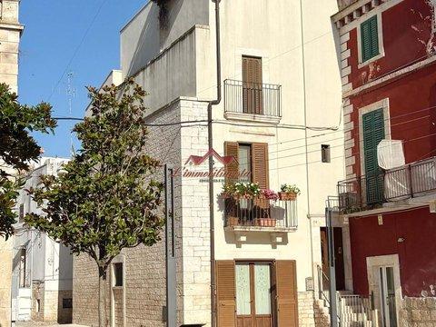 Casa indipendente in Piazza Aldo Moro s.n.c, Casamassima
