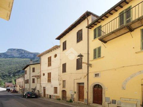 Bilocale in Via della Pace, 36, Ferentillo