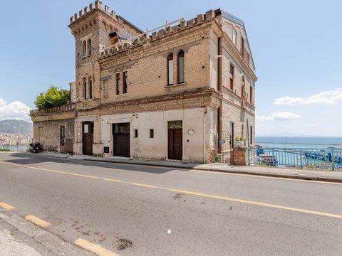 Bilocale in Via Benedetto Croce s.n.c, Centro, Salerno