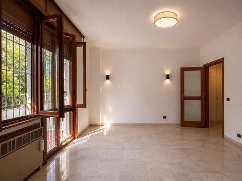Trilocale in Via Enrico Cialdini s.n.c, Piazza Fontanesi-Strada Alta, Reggio Emilia