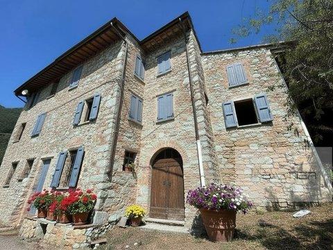 Casa di paese in Via di Buchignano s.n.c, Camaiore, Camaiore