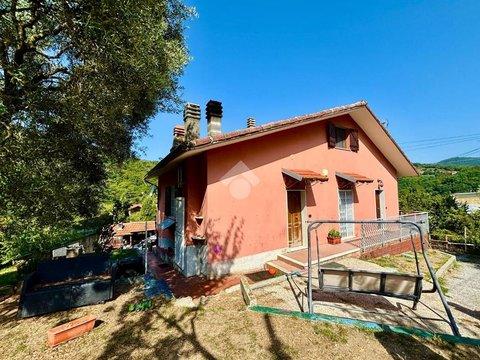 Villa in Via Vittorio Bachelet, 12, Sant'Olcese