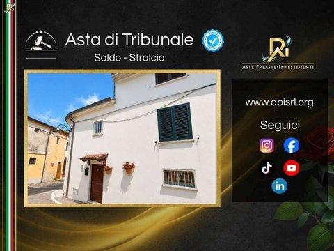 Casa indipendente in Via Parrocchia, 1, Bucciano