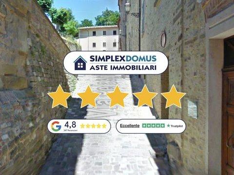 Appartamento in Via Pelasgi, Macerata Feltria