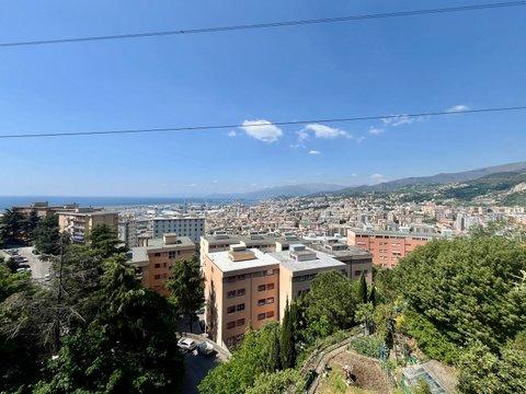 Quadrilocale in Via Antonio Sant'Elia, 206, Sestri Ponente, Genova