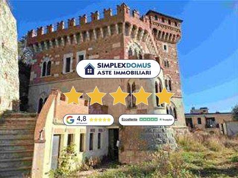 Appartamento in Via Generale Enrico Caviglia, Finale Marina, Finale Ligure
