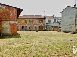 Villa in Piazza Baiveri, Masio