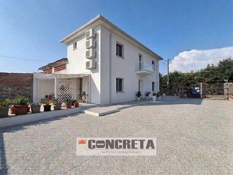 Villa in Via Piave s.n.c, Roverbella