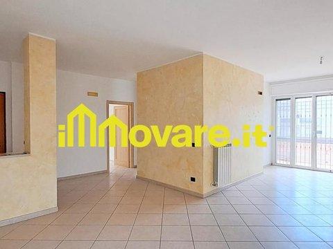 Trilocale in Via Giovanni Paisiello, 12, Acquaviva delle Fonti