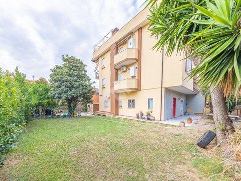 Quadrilocale in Via del Casale Agostinelli, 1, Casal Morena, Roma
