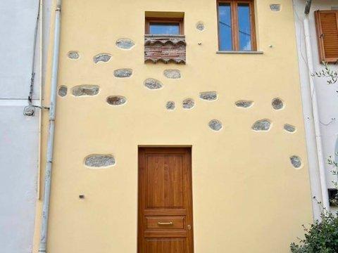 Casa indipendente a Centro, Montale